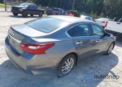 2018 Nissan Altima 2.5 S z USA, uszkodzony, nr VIN 1N4AL3AP8JC119655